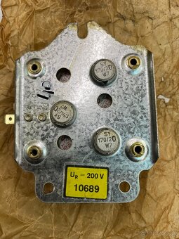 MZ 150, 251 regulátor. - 4