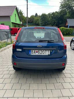 FORD FIESTA 1.3 benzín 2008 - 4
