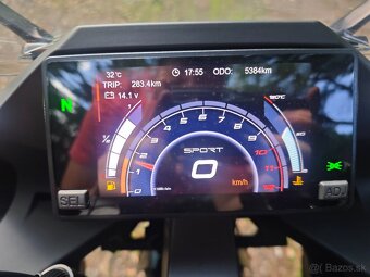 Cfmoto 300 SR - 4
