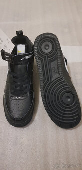 NIKE AIR FORCE 1 MID 07 BLACK. - 4