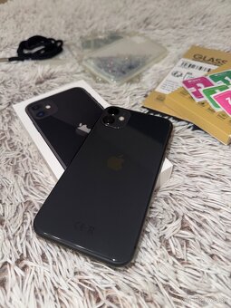 iPhone 11 64 GB Black TOP STAV - 4