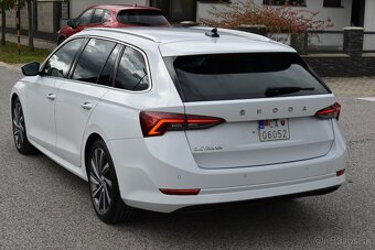 Škoda Octavia Combi 2.0 TDI DSG Premium Style - 4