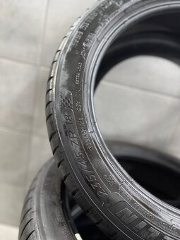 PNEU 235/45 R18 TESLA - 4