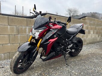 Suzuki GSXS 1000 - 4