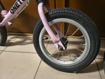 Dievčenské odrážadlo aj s brzdou - 4