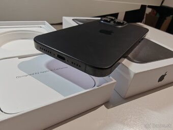 Apple iPhone 15 Pro Max 256GB - 4