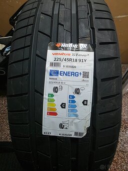Letne pneu 225/45 r18 hankook - 4