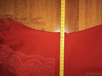 Červené šaty - 4