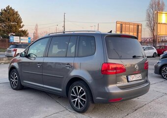Volkswagen Touran 1.6 TDI Comfortline DSG 7.miestne - 4