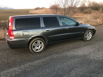 Volvo V70 D5 - 4