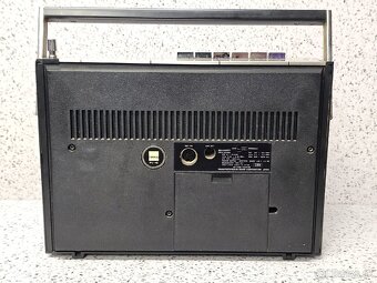 RARE VINTAGE RADIO 》SHARP FV-16 》6BAND JAPAN L M K 49m 41m U - 4
