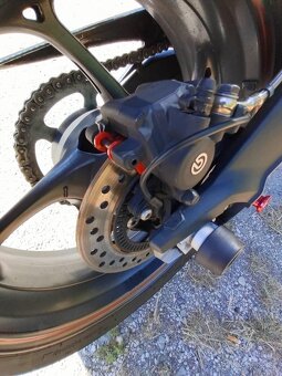 Triumph street triple 675R - 4