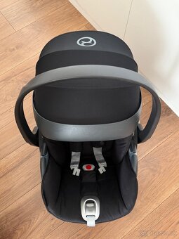 Autosedačka CYBEX Cloud z1 i-size deep black - 4