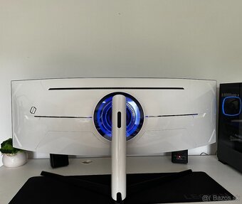 Samsung Odyssey G9 49" - 4
