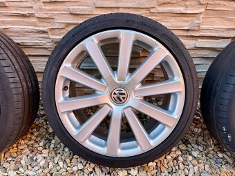 Komplet letnú sadu alu VW Omanyt R32 5x112 225/40 R18. - 4