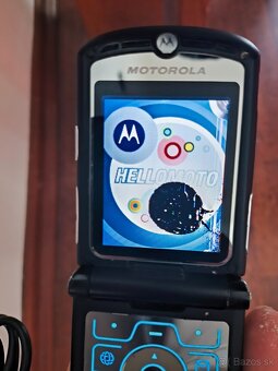 Motorola razr v3 - 4