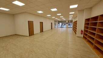 PRENÁJOM: Obchodný priestor 158m2 - PEŠIA ZÓNA - centrum - 4