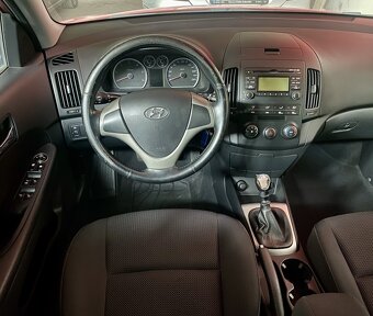 Hyundai i30 CW 1.6CRDi, SK ŠPZ - 4