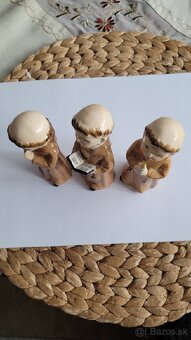 Traja mnísi z porcelánu - 4