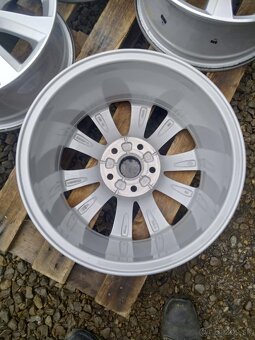 Alu VW R 16 originál. - 4