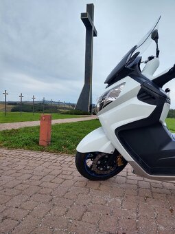 SYM MaxSYM 600i - 4