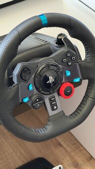 Logitech G29 + Logitech Driving Force Shifter - 4