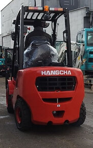 HANGCHA 2,5T DIESEL - 4