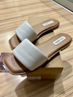 Úplne nové šľapky Steve Madden - veľkosť 37 - 4