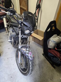 Suzuki bandit 600 - 4