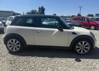 Mini Cooper 1,6 benzín automat 90 kw - 4
