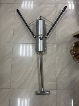 Starožitný vysavač - 4