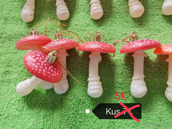 Muchotrávky ozdoby a svetla,Vianoce - 4