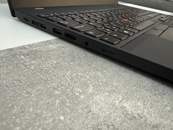 Lenovo ThinkPad T590 i5-8.gen 8GB RAM 256GB SSD - 4