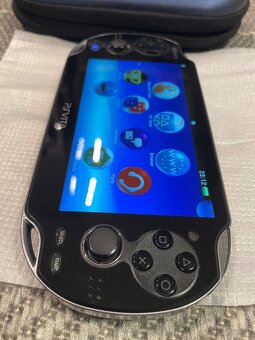 PS VITA PCH-1004 Oled 16GB / komplet box - 4