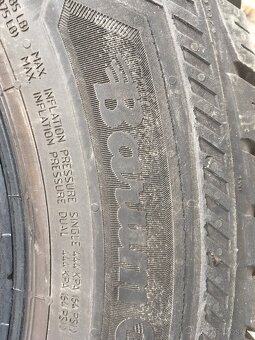 215/65r15c barum - 4