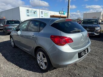 Opel Astra GTC 1.7 CDTI - 4