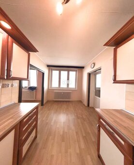 JUH, ul. Miškovecká, pekný 3 izb. byt pražský typ. 67 m2 + B - 4