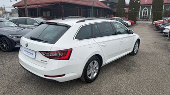 Škoda Superb Combi 2.0 TDI Ambition DSG - 4