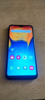 Samsung A20e - 4