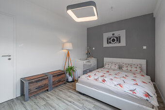 Kompletne zariadený 2-izbový byt s balkónom, parkovaním v su - 4