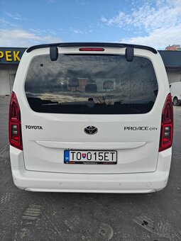 Toyota Proace City Verso 1.5 diesel 96kW (130hp) 7 miestna - 4