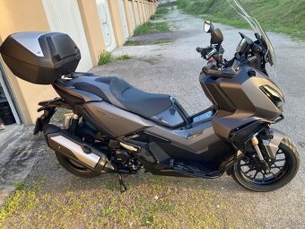 Honda ADV 350 - 4