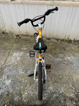 Detský bicykel WOOM 3 16" v žltej farbe a top stave - 4