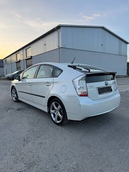 Predám Toyota Prius 30 vo veľmi dobrom stave. - 4