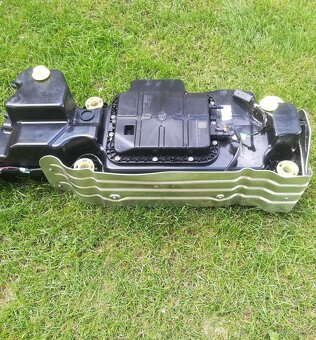 Predám Adblue nádrž na peugeot - 4