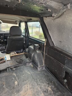 Predám LADA NIVA KOMBI 1.7i - 4
