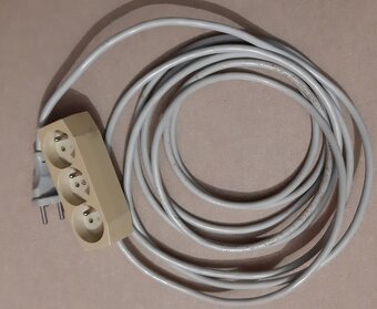 Predlžovačky so zásuvkami - 4