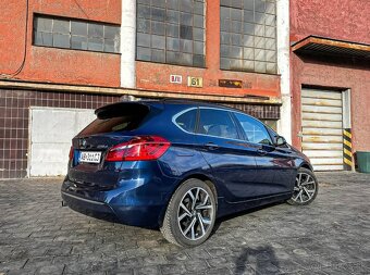 BMW Rad 2 Active Tourer 2 218d Luxury Line A/T - 4