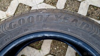 205/55r16 Goodyear Efficient Grip - 4