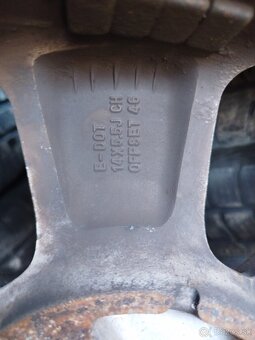 Predám letnú sadu pneu s diskami 185/65 r 14 orig. kia rio - 4